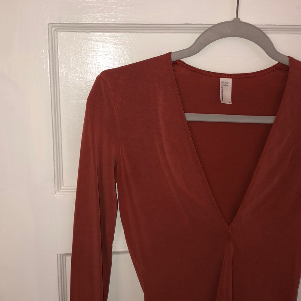 Deep V long sleeve